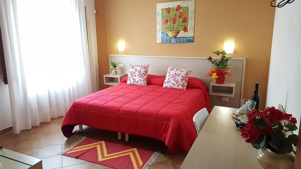 I Giardini Di Elencosta Bed & Breakfast Rilievo Exterior photo